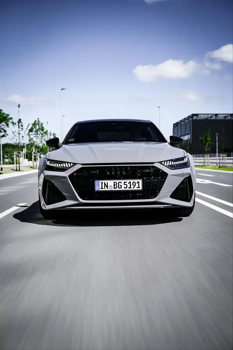 奥迪rs7男人的梦想座驾