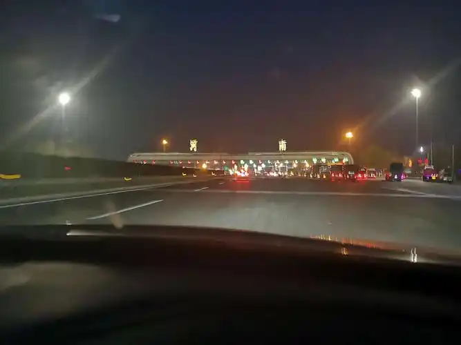 2019-3-28    :20驾车郑州机场乘坐22点飞机.