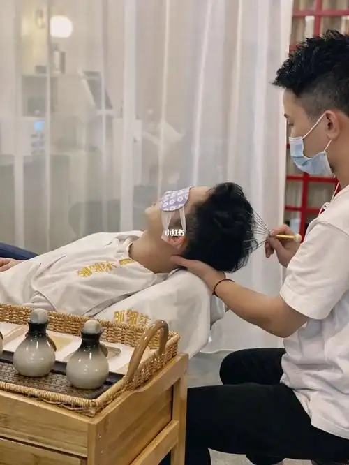 厦门spa头疗|都市丽人的充电神器邻邻柒