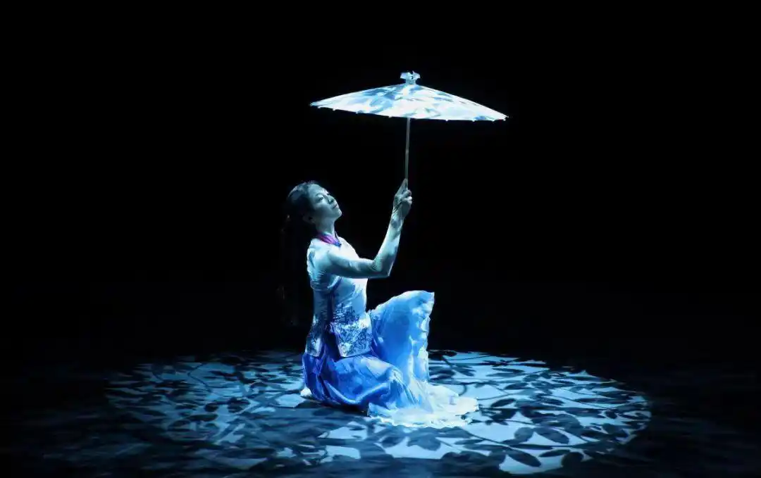 唐诗逸的《碧雨幽兰》和华宵一的《罗敷行》才是绝美的春景图