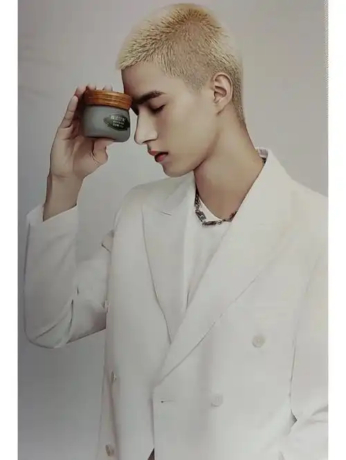 米卡膜法世家和ur部分代言照片合集