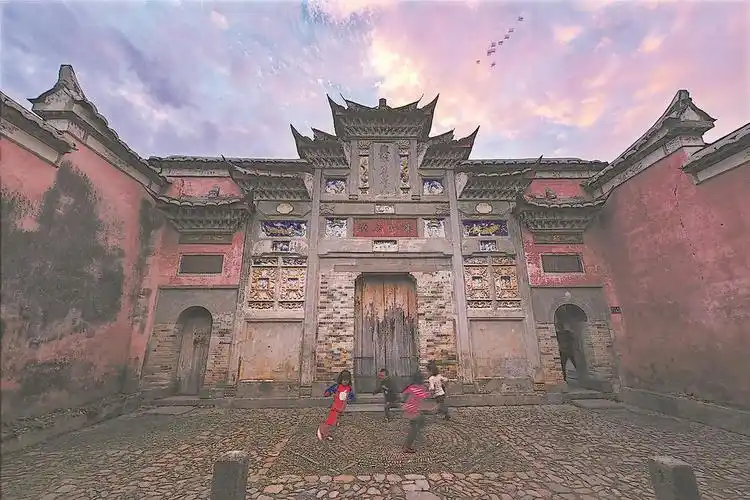 武夷山市五夫镇兴贤古街:八百年,朱子文脉不息流转