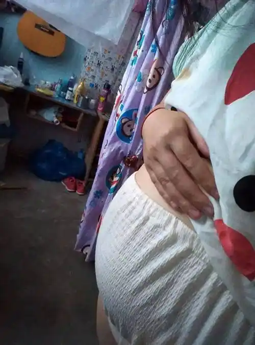 老婆怀孕7个月了,肚子还是看不出来 男人拉着他去查看医生_姐姐_孩子