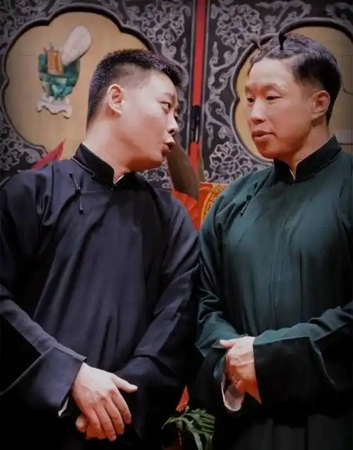 德云社返场出现舞台事故,郭德纲巧妙化解,网友:老郭反应是真快_张九南