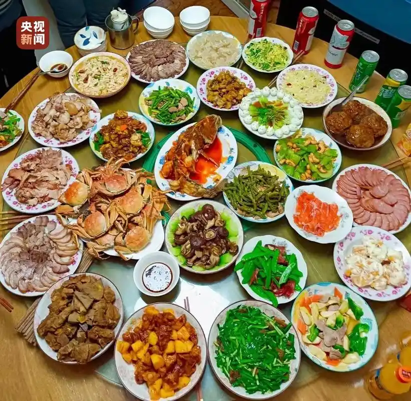 朋友圈里年夜饭看得我都馋了