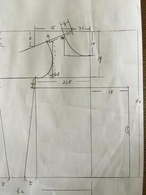 超详细女士无袖背心的制版与制作教程