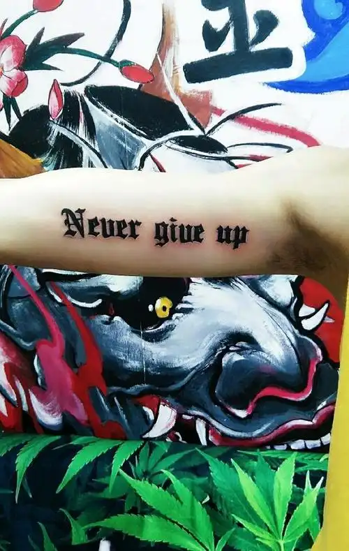 哥特字体 永不放弃_纹身图案手稿图片_金茉的纹身作品集