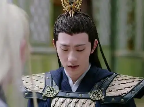 琉璃:为何在天界只有青龙对腾蛇好?与柏麟无关,都是因为血缘