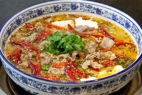 美食摄影-酸菜牛肉,柠檬鱼