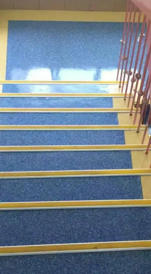 铝合金楼梯防滑条幼儿园台阶踏步防撞止滑金属护角收口