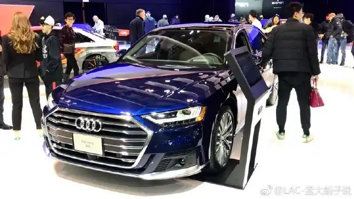 多伦多车展奥迪a8这个蓝色真的太漂亮了