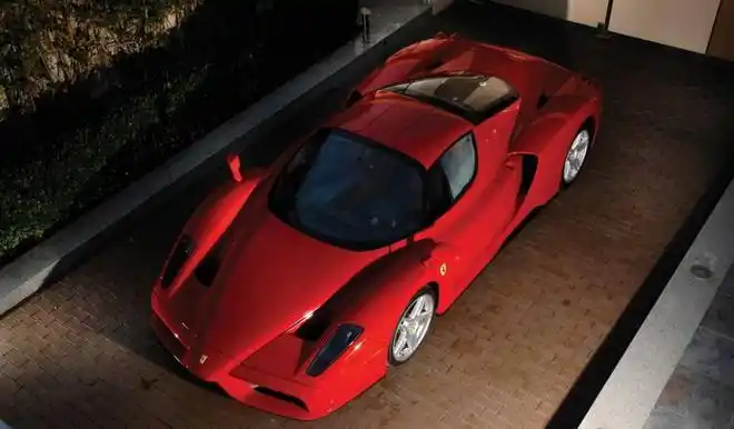 世界上速度最快的车第一名极限速度高达553kmh并不是布加迪