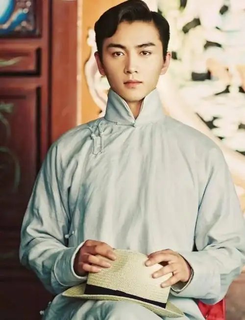 男明星的民国长衫造型,你觉得谁最有书生气?