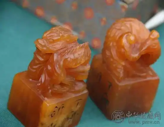 假田黄第七:利用高科技技术在同等地质生成条件下,加入化学元素,快速