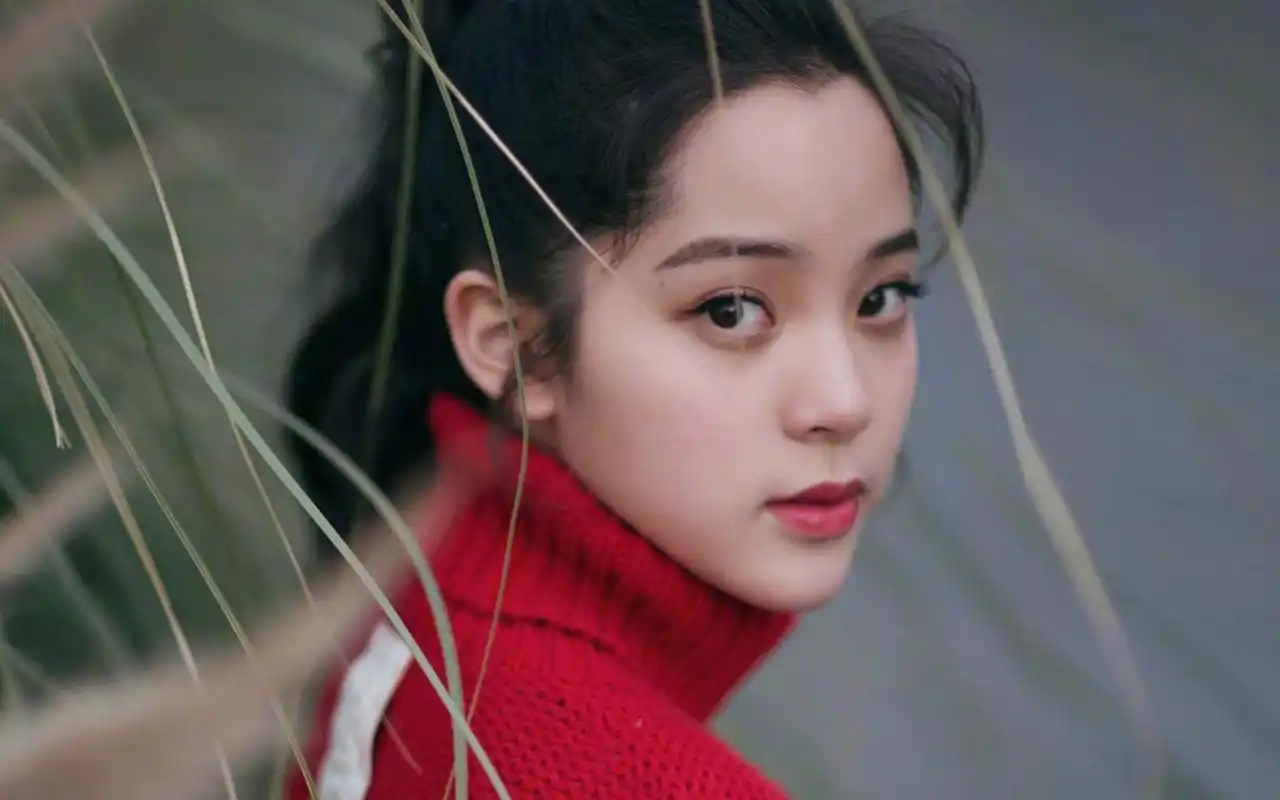 欧阳娜娜元气甜美写真图片桌面壁纸