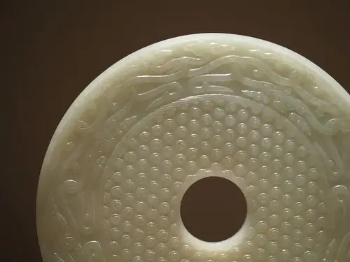 清青玉蚕纹璧沈阳故宫博物院藏