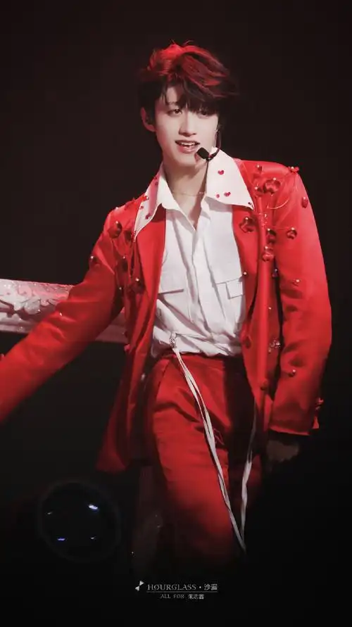 朱志鑫[超话]#6115#少年onfire#20210403  朱志鑫 《特务j》若有