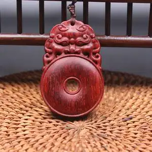 瑞兽平安扣木雕挂件小叶紫檀雕刻红木动物挂坠实木木质吊坠把玩件
