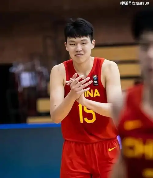 88年首输日本杨瀚森低迷胡明轩致命失误输球罪人辜负乔帅