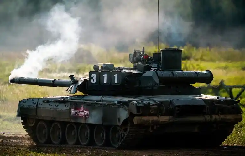 军队2018动态展示区炮火连天俄军重型武器齐登场