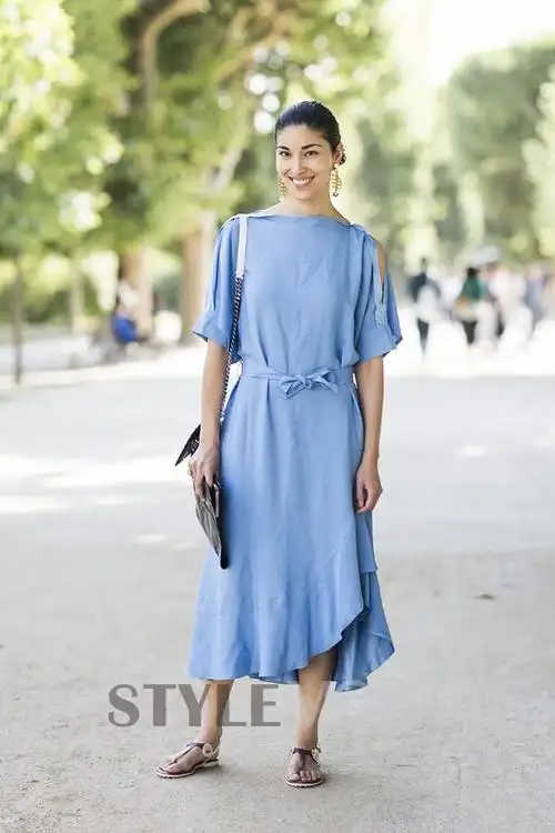daily look 演绎一抹湖蓝色裙子的美