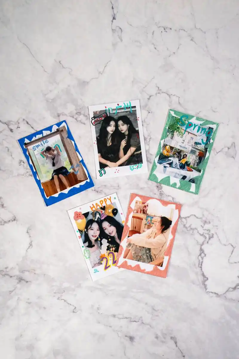 拍立得照片的白边,不仅是为你添加氛围感的装饰,更是让你随意d - 抖音