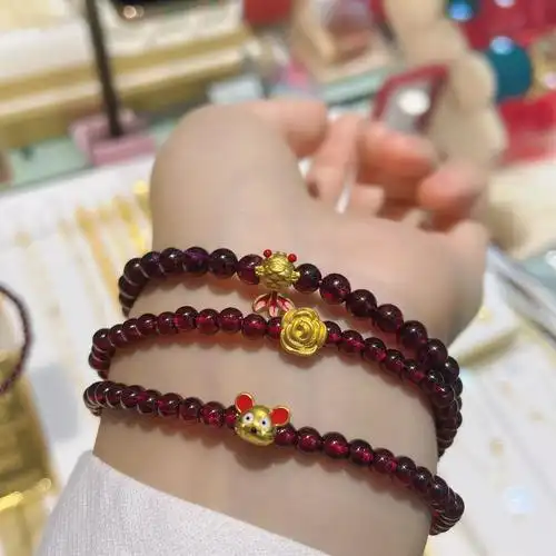热销石榴石黄金貔貅手链