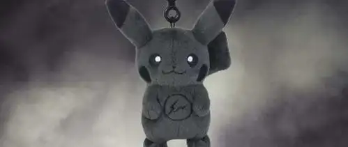 唤起你儿时记忆--暗黑皮卡丘 fragment design联名款