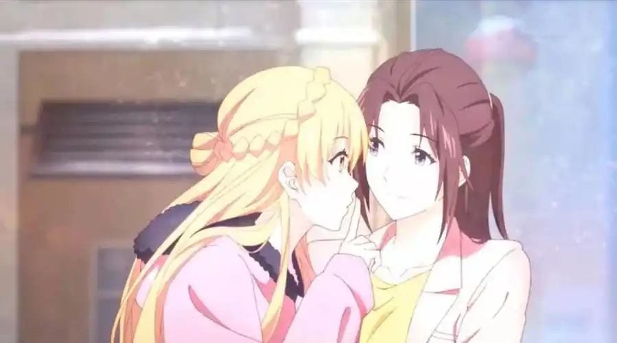 最前列为操纵散人的叶修,后面一排能够看到苏沐橙,唐柔,周泽楷,乃至