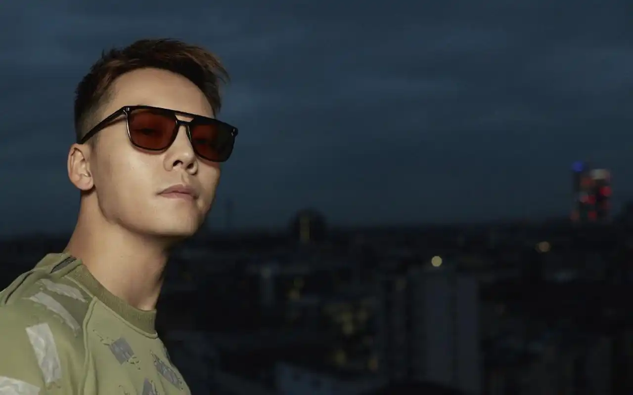 陈伟霆酷帅写真图片桌面壁纸-明星壁纸 - 壁纸之家