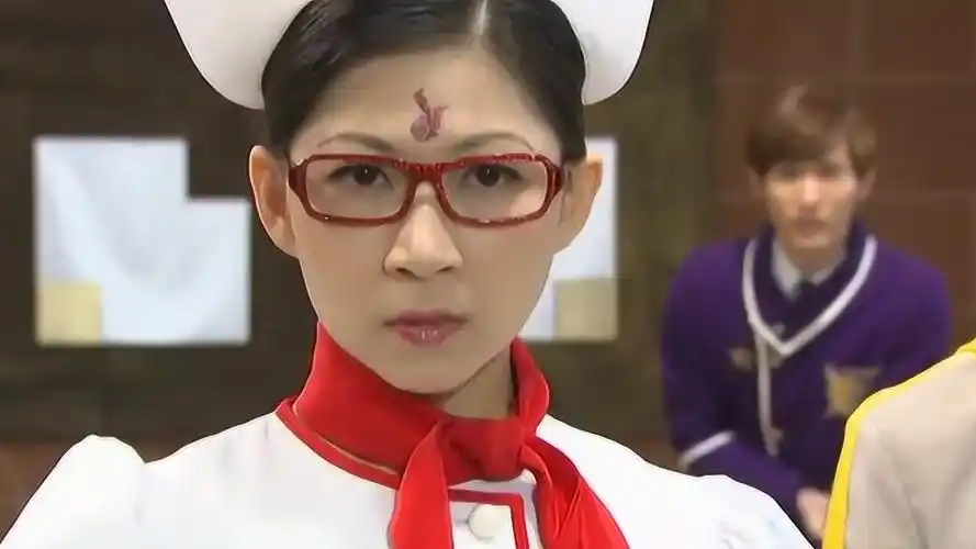 萌学园5:焰王为了这场比赛,正在紧张地练习