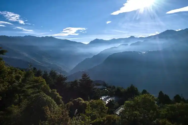 今年8月,在台湾省南投县雾社风景区,拍摄日出.