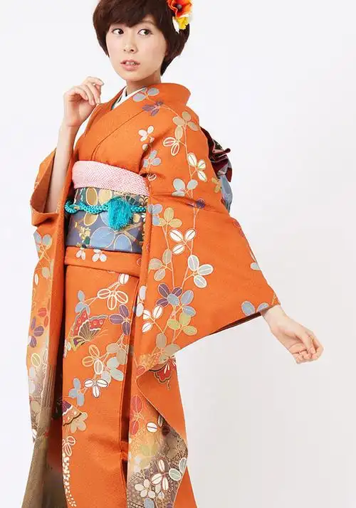 女装 妇女和服 出租 商品详细信息  质量: 长袖连衣裙 (丝绸) 府久吕