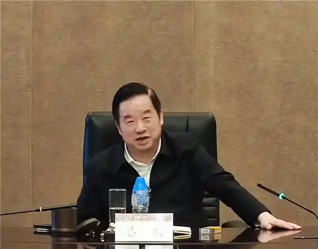 集团总裁傅军要求:以游客为中心,抓好景区运营管理-集团新闻-新华联