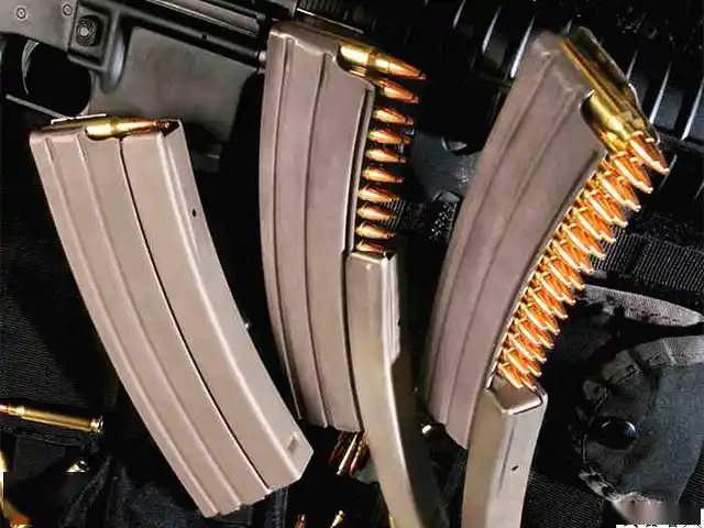 美军easymag快装式弹匣再也不用一发一发地压装填速度更快