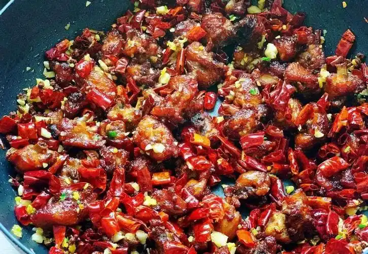 原创重庆人喝酒必备的6道下酒硬菜唇齿留香外地人尝了都说好