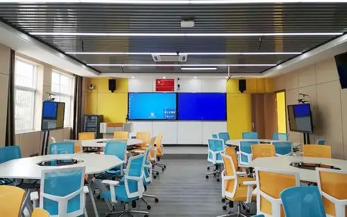 福建师范大学精于多媒体教室的升级改造