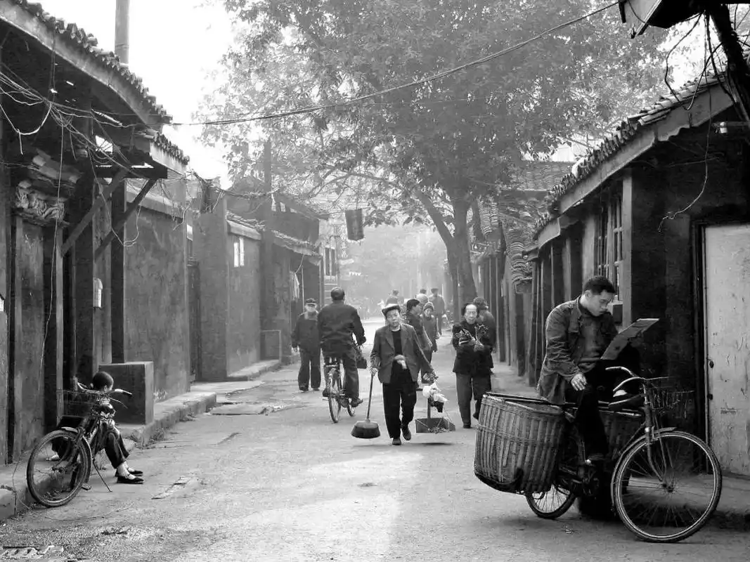 2003年11月15日,成都宽窄巷子.