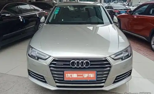 88万 香槟色 40 tfsi 运动型_奥迪a4l二手车 - 小猪二手车