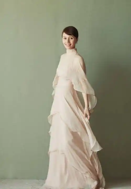 不老女神"袁泉"变短发瞬间年轻20岁,我剪老20岁,短发真难驾驭_造型_美