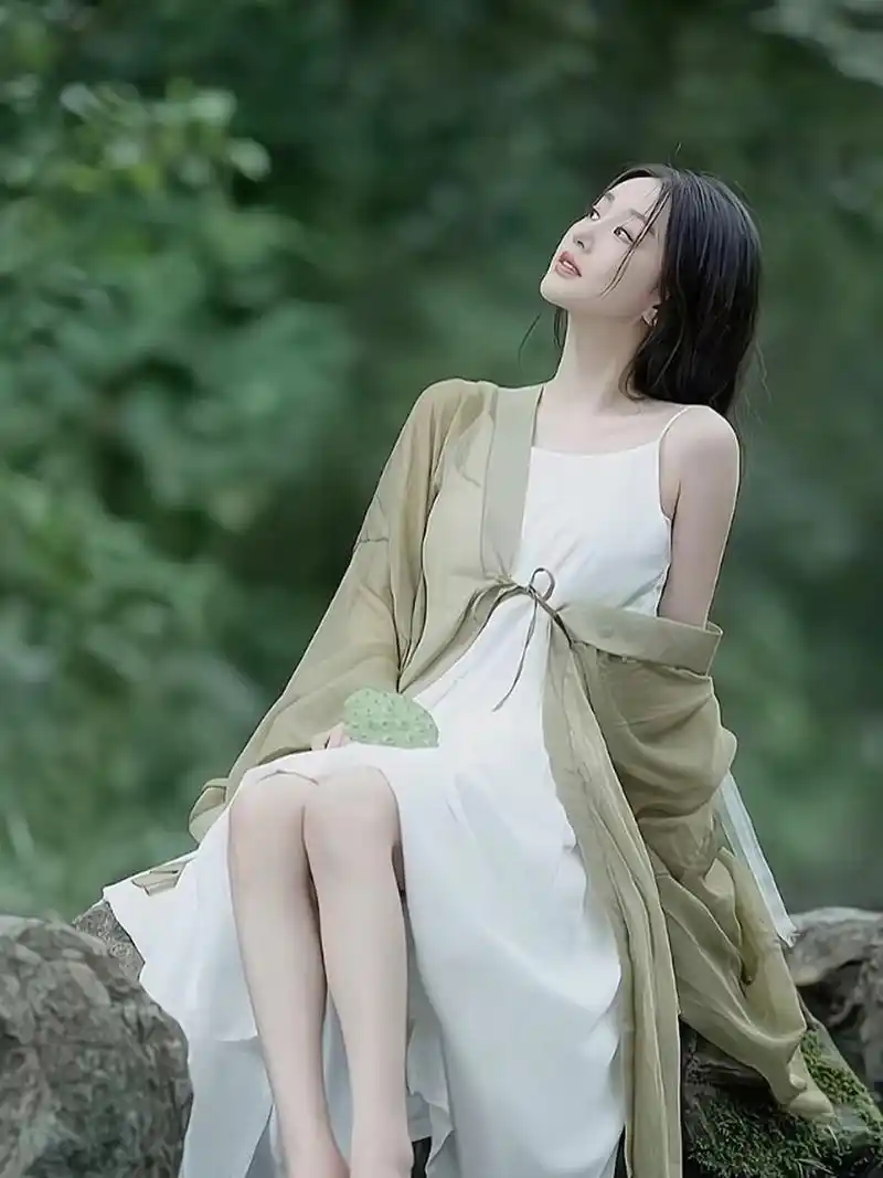 古装美女图 拿图留痕哦