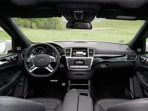 2013款奔驰gl63 amg