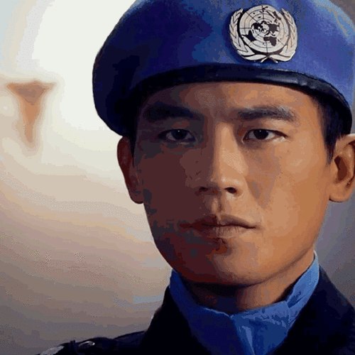 一路走来回顾欧豪的作品时,你会发现《绝地追击》《烈火英雄》《建军