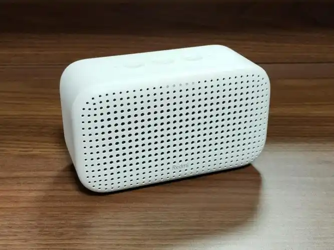 redmi小爱音箱play:高颜值的智能语音助手