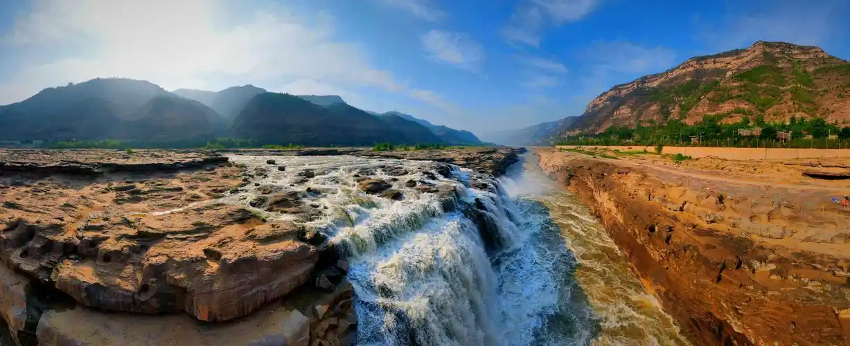 航拍黄河壶口瀑布之二