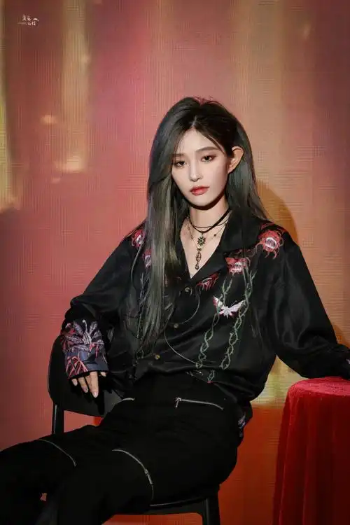 王奕超话230923 u界限不清 诱惑不轻我醉倒在你怀