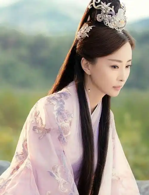 "丁敏君"林静大变样,44岁演《墨雨云间》,嫩得像20岁少女