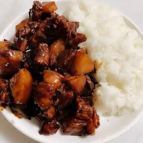 红烧肉配米饭才是灵魂