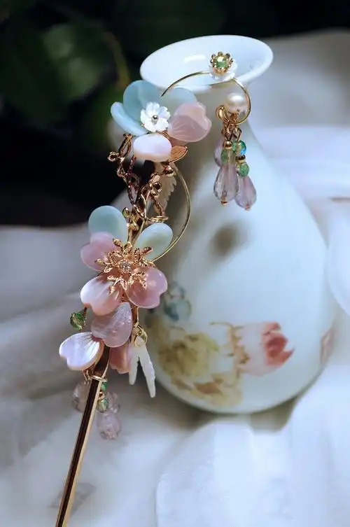 {丝萝}捌岁兔原创概念簪 镀金多宝发簪汉服古风配饰步摇-淘宝网