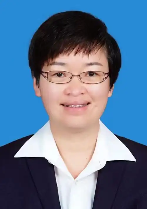 王颖分管范围:主持党组全面工作,协助主任负责日常工作领导简历:2023